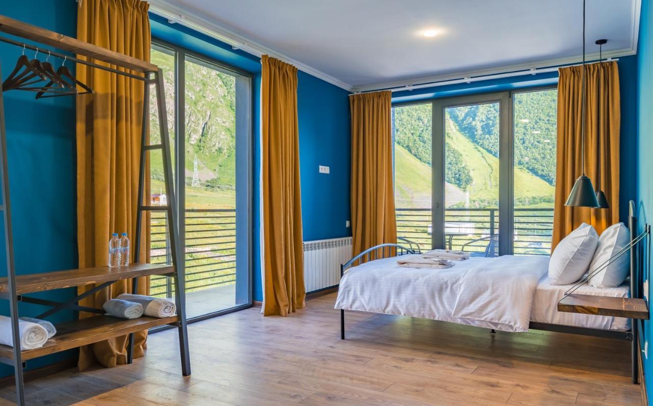 Hotel Darchi Kazbegi Exteriör bild