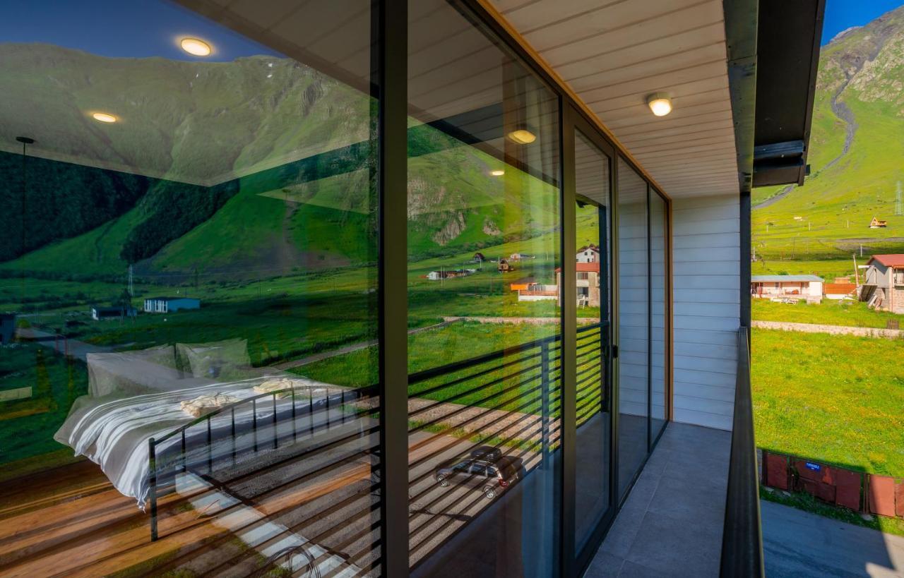 Hotel Darchi Kazbegi Exteriör bild