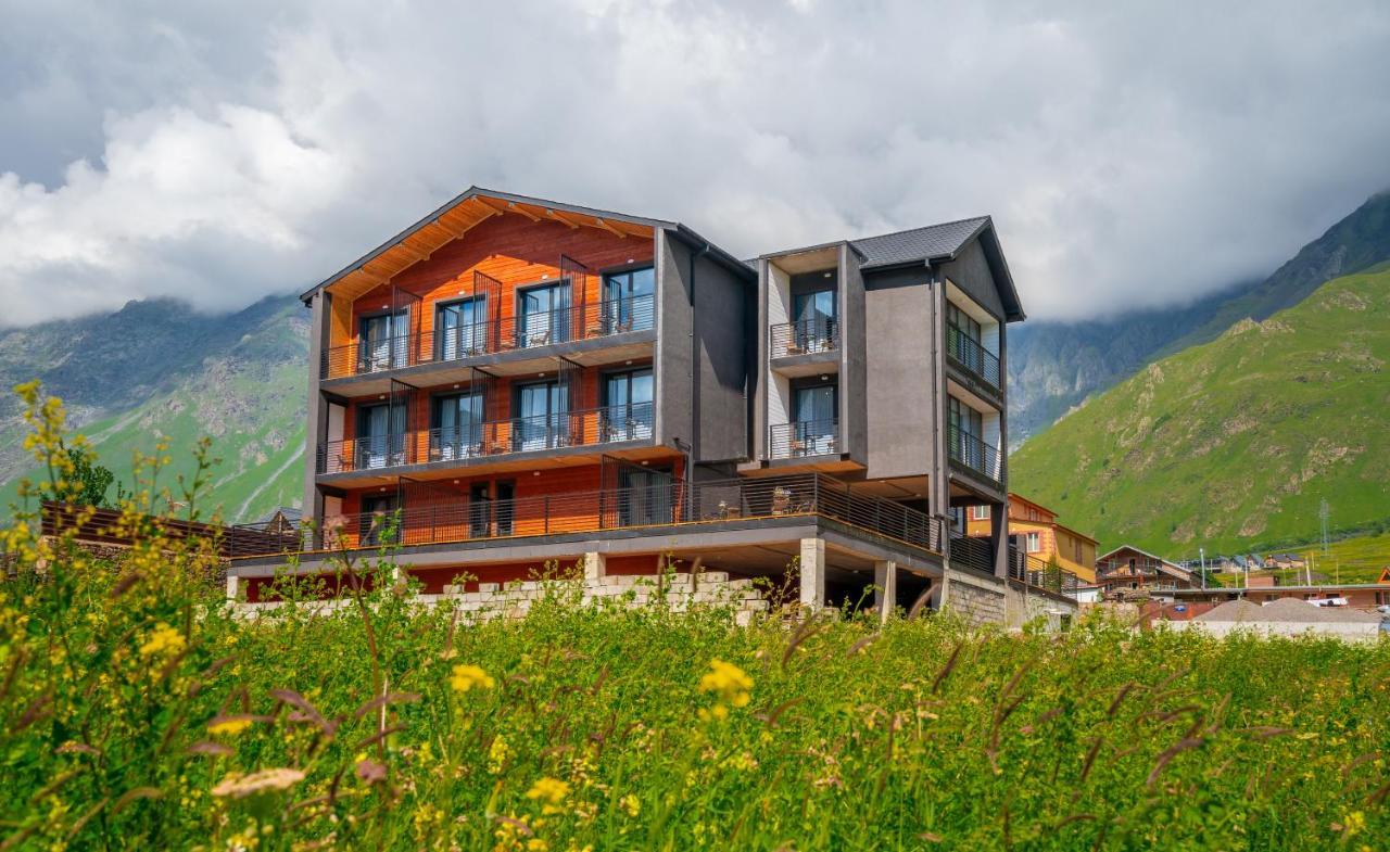 Hotel Darchi Kazbegi Exteriör bild