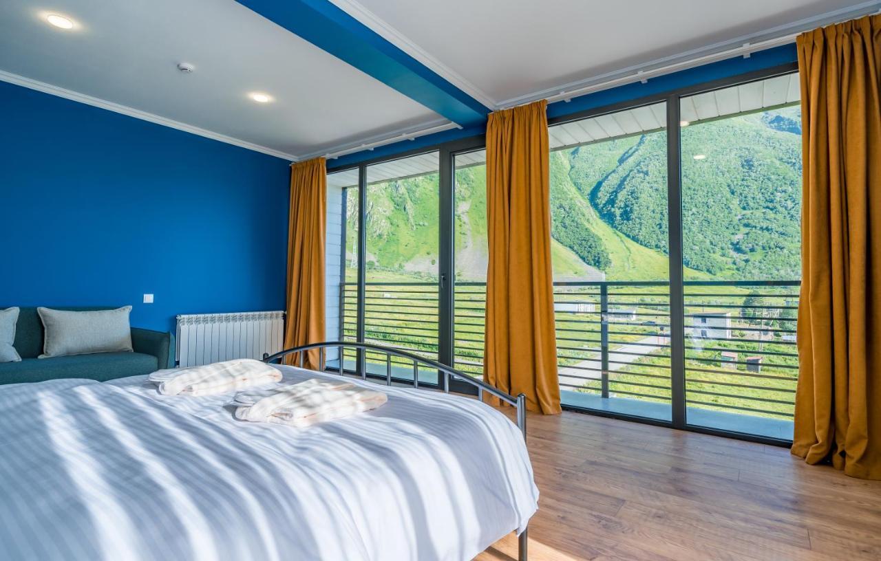 Hotel Darchi Kazbegi Exteriör bild