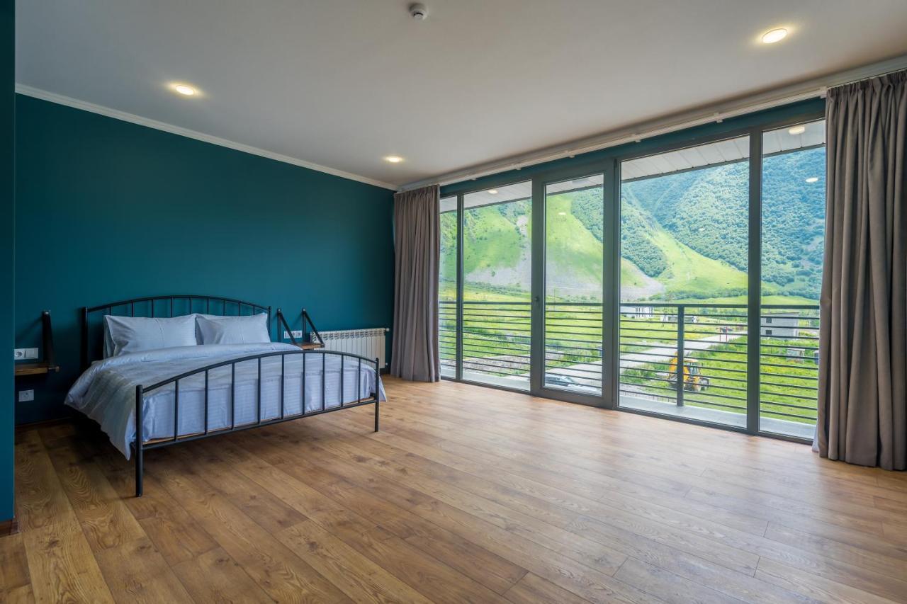 Hotel Darchi Kazbegi Exteriör bild