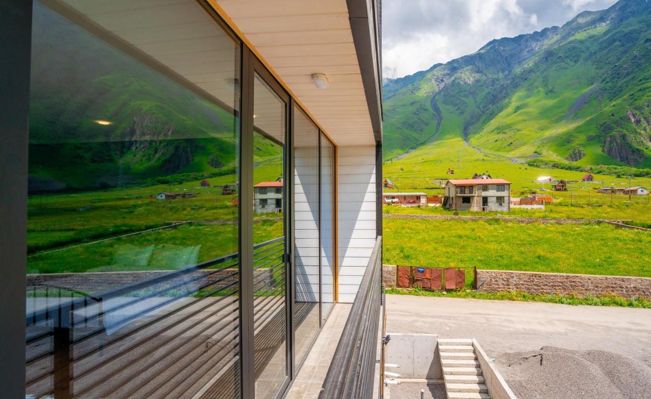 Hotel Darchi Kazbegi Exteriör bild