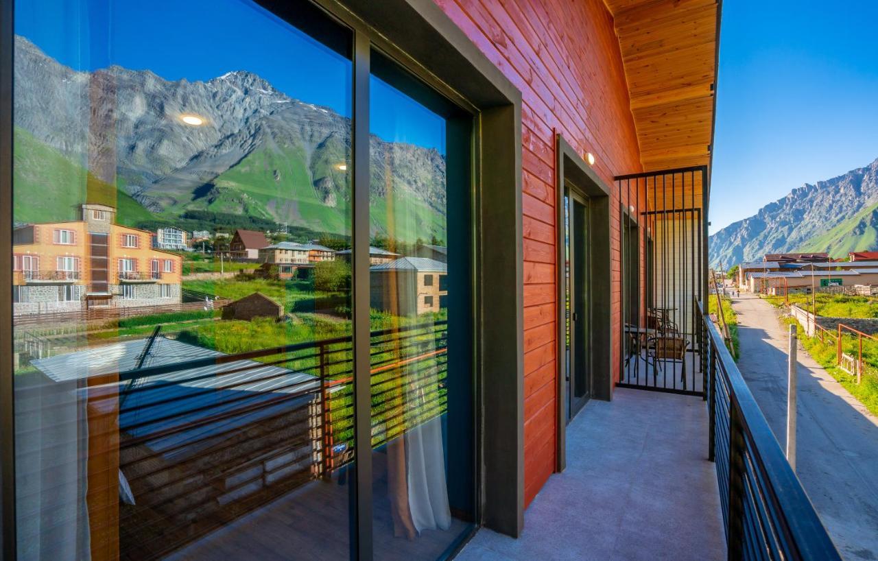 Hotel Darchi Kazbegi Exteriör bild